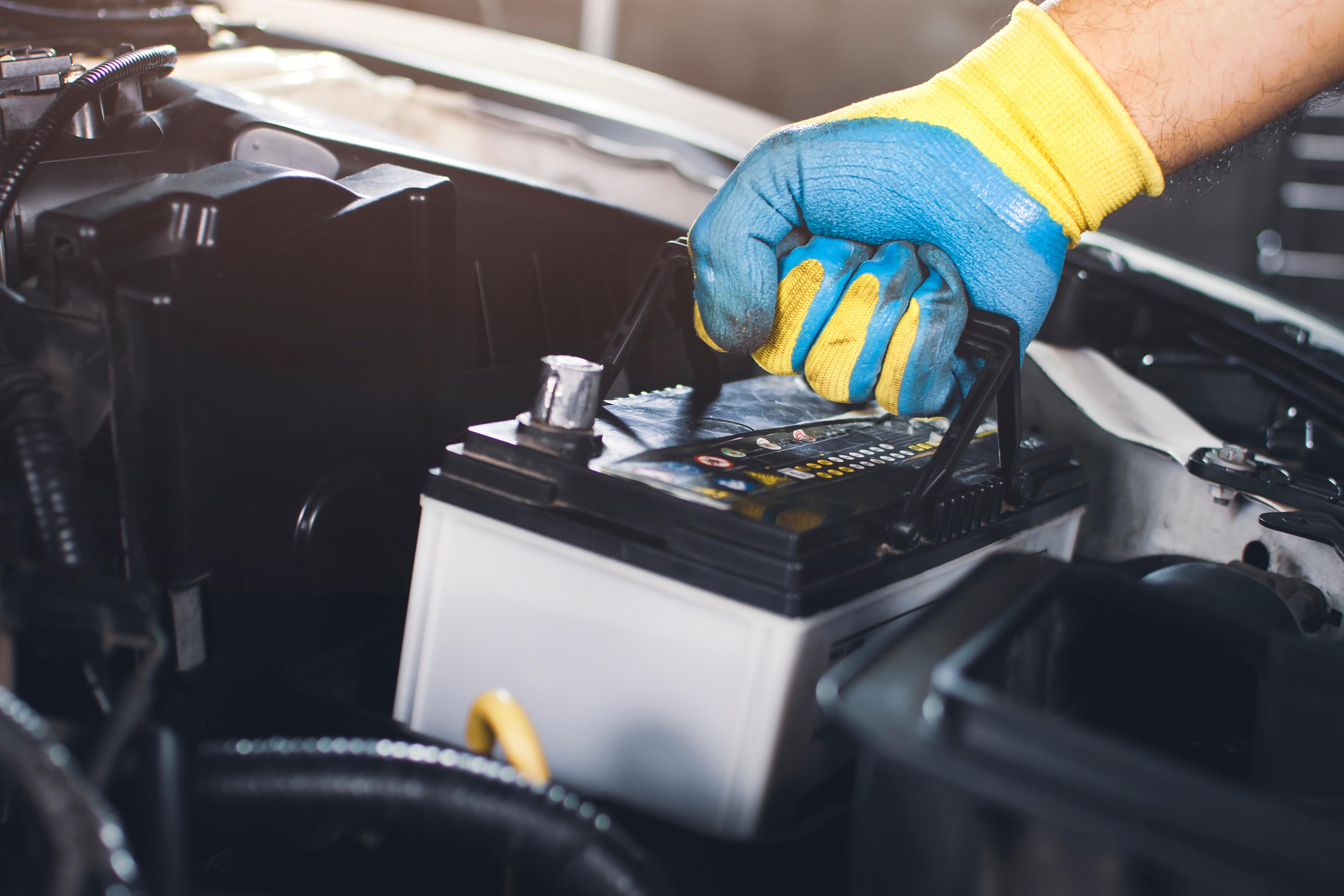 Removing an old battery