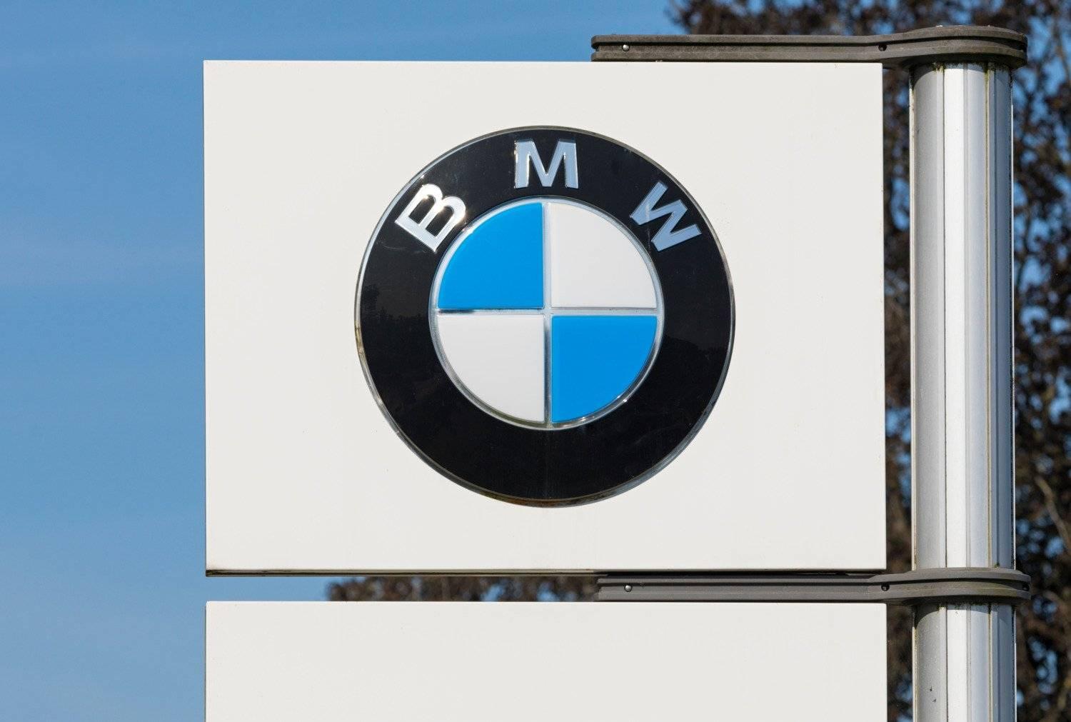 BMW Dealership Sign